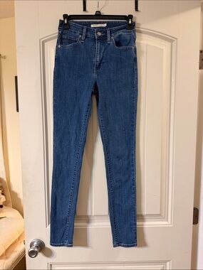 Levi 721 Skinny Jean